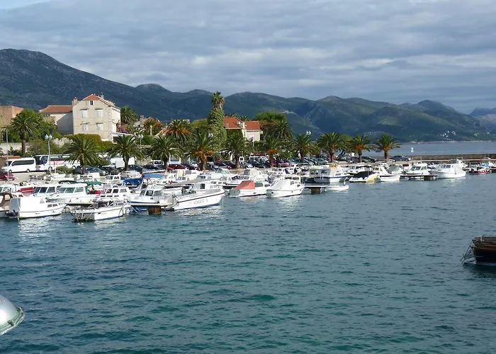 Helena アパート *